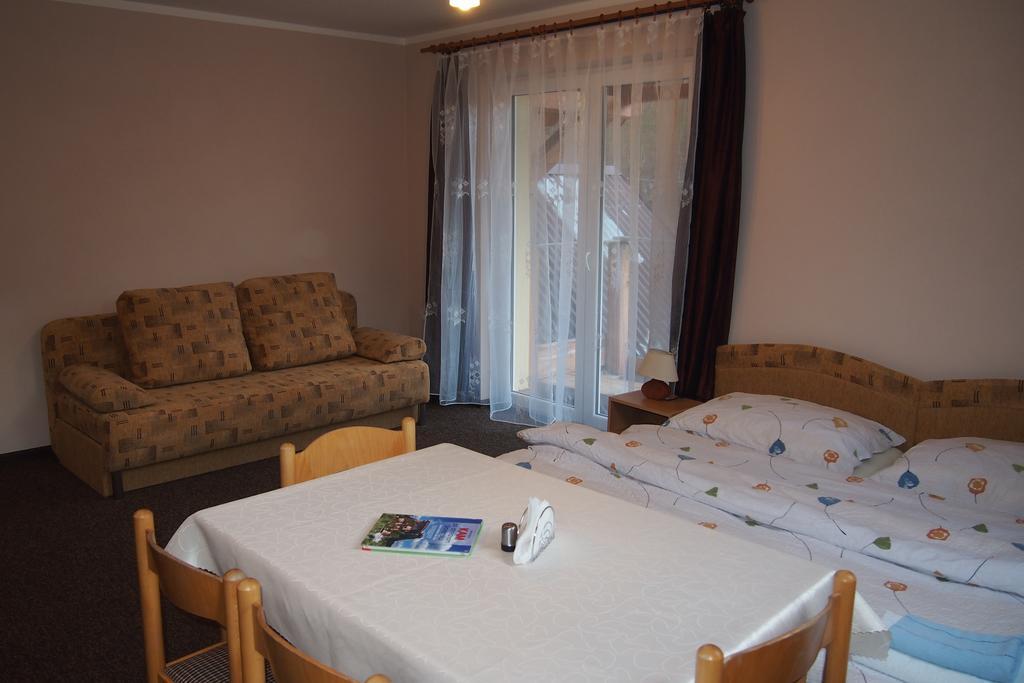 Penzion U Nas Oravsky Podzamok Exterior photo